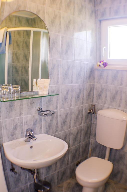 Apartments Frano Ropa エクステリア 写真