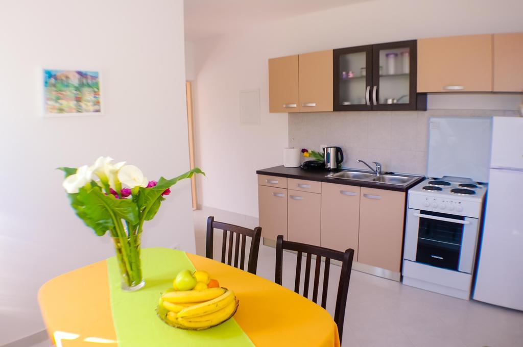 Apartments Frano Ropa エクステリア 写真