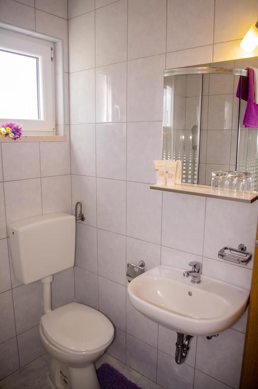 Apartments Frano Ropa エクステリア 写真